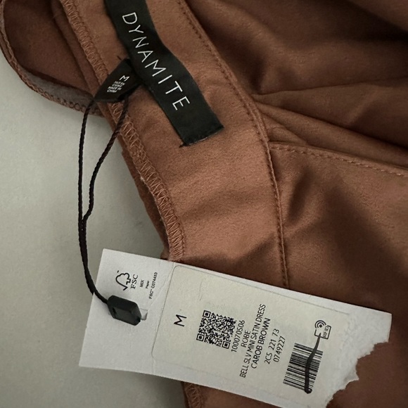 Dynamite NWT brown satin silk look mini bodycon dress size Medium - Picture 9 of 10